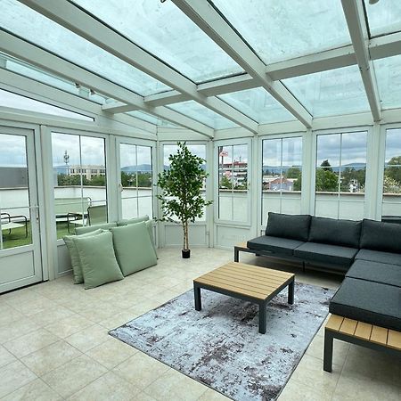 220 Qm Penthouse Wohnung Mit Fahrstuhl - Ohne Spa มานไฮม์ ภายนอก รูปภาพ