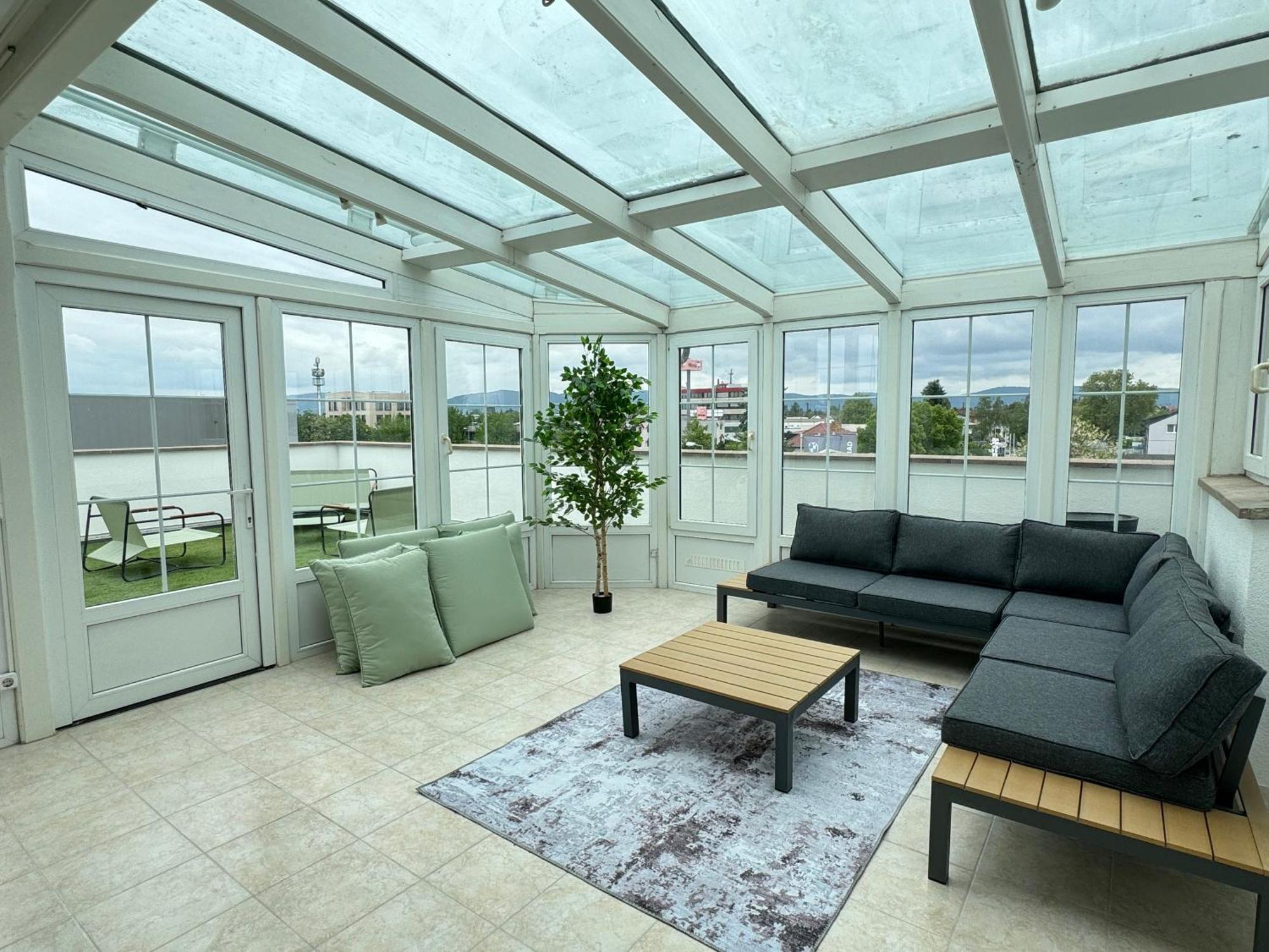 220 Qm Penthouse Wohnung Mit Fahrstuhl - Ohne Spa มานไฮม์ ภายนอก รูปภาพ