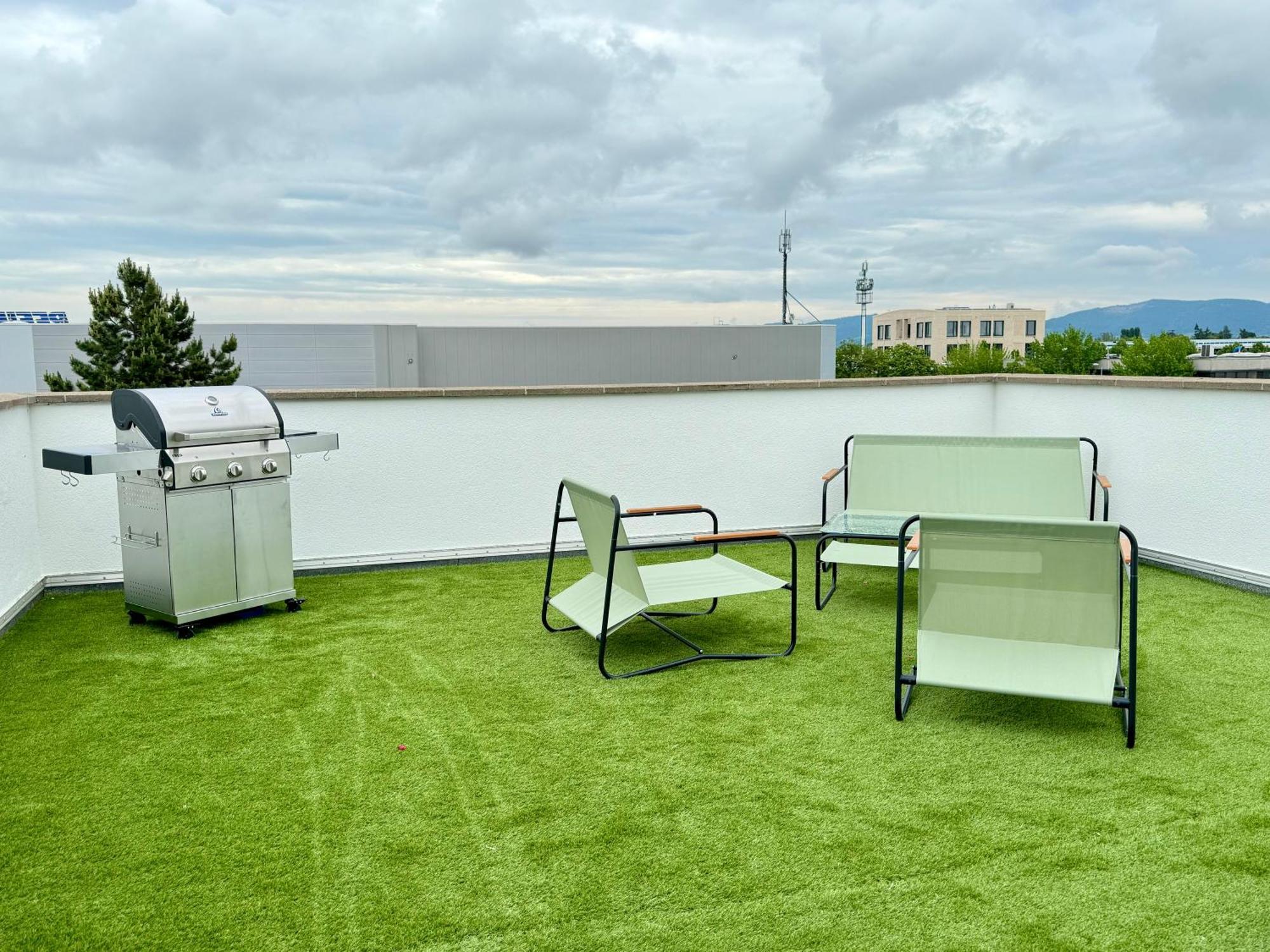 220 Qm Penthouse Wohnung Mit Fahrstuhl - Ohne Spa มานไฮม์ ภายนอก รูปภาพ