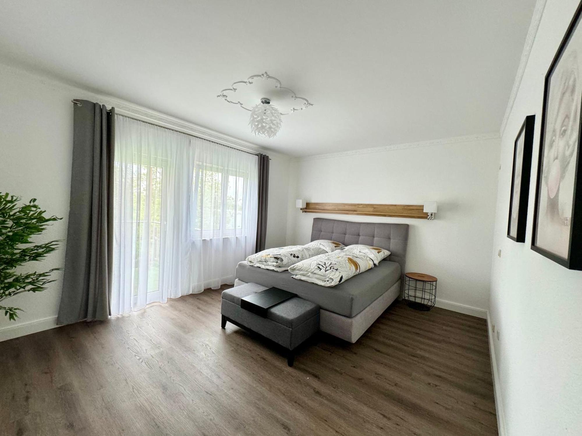 220 Qm Penthouse Wohnung Mit Fahrstuhl - Ohne Spa มานไฮม์ ภายนอก รูปภาพ