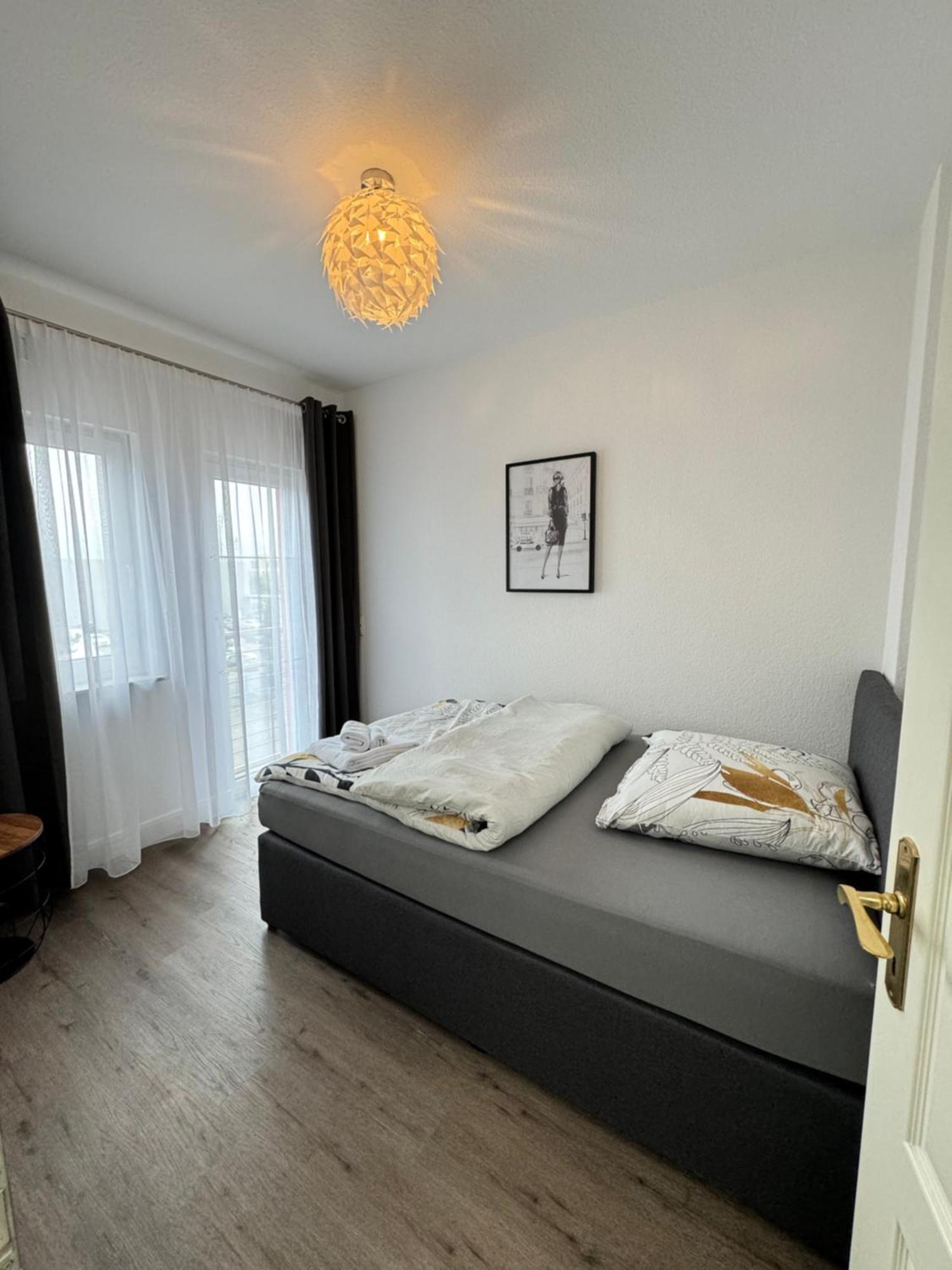 220 Qm Penthouse Wohnung Mit Fahrstuhl - Ohne Spa มานไฮม์ ภายนอก รูปภาพ