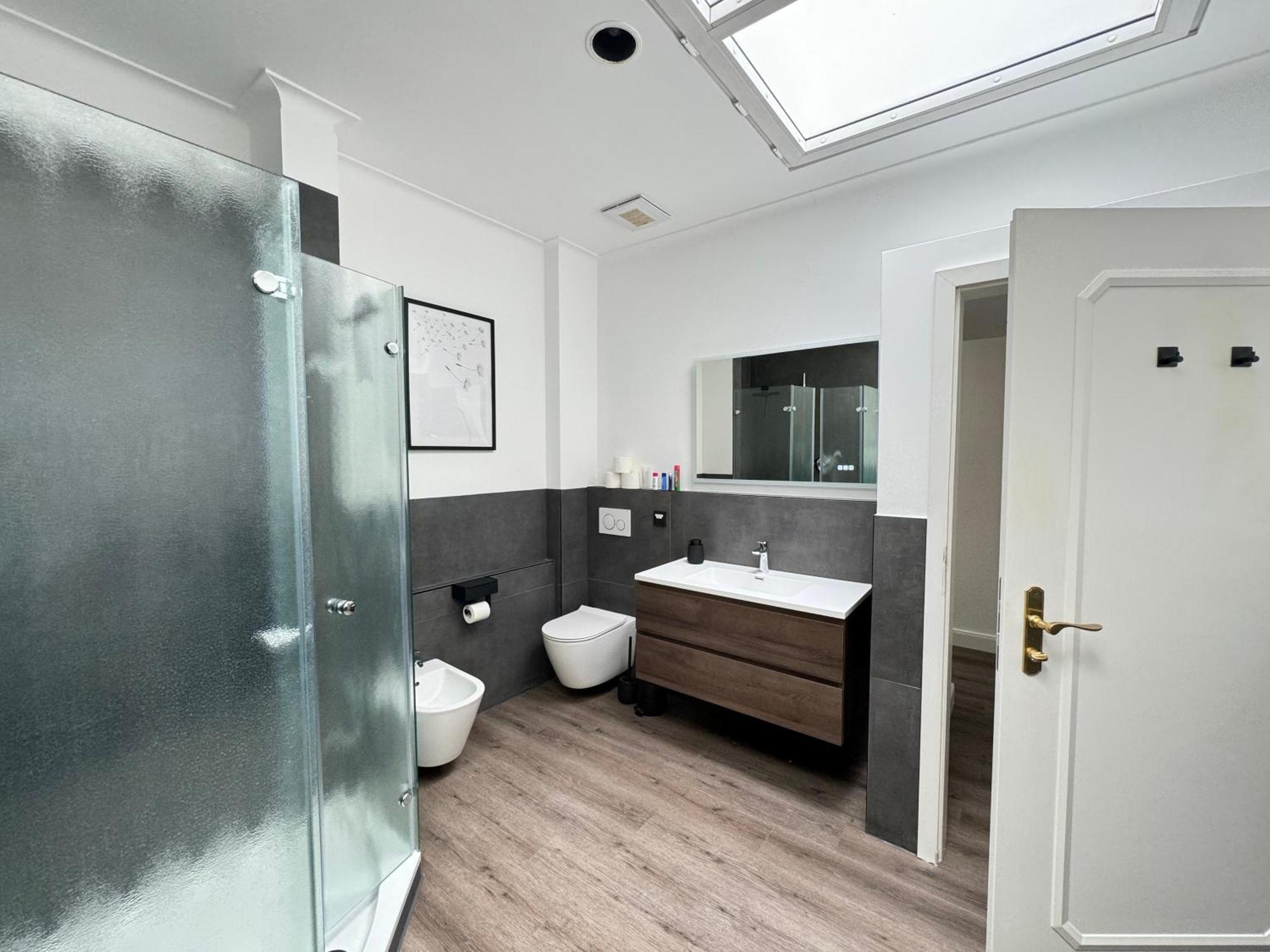 220 Qm Penthouse Wohnung Mit Fahrstuhl - Ohne Spa มานไฮม์ ภายนอก รูปภาพ