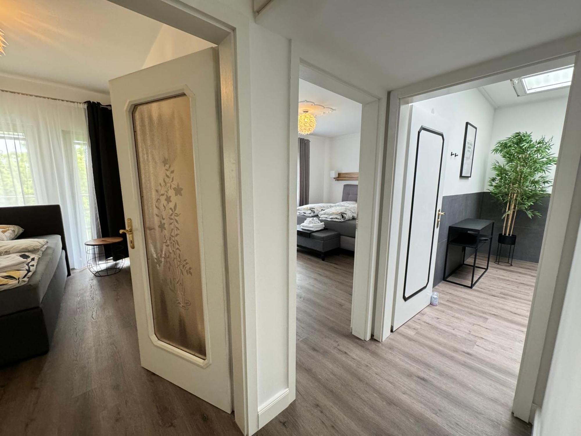 220 Qm Penthouse Wohnung Mit Fahrstuhl - Ohne Spa มานไฮม์ ภายนอก รูปภาพ
